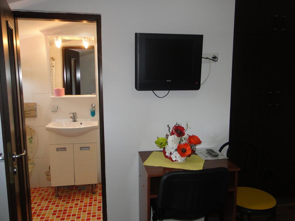 Hostel Bella Italia Brăila Dış mekan fotoğraf